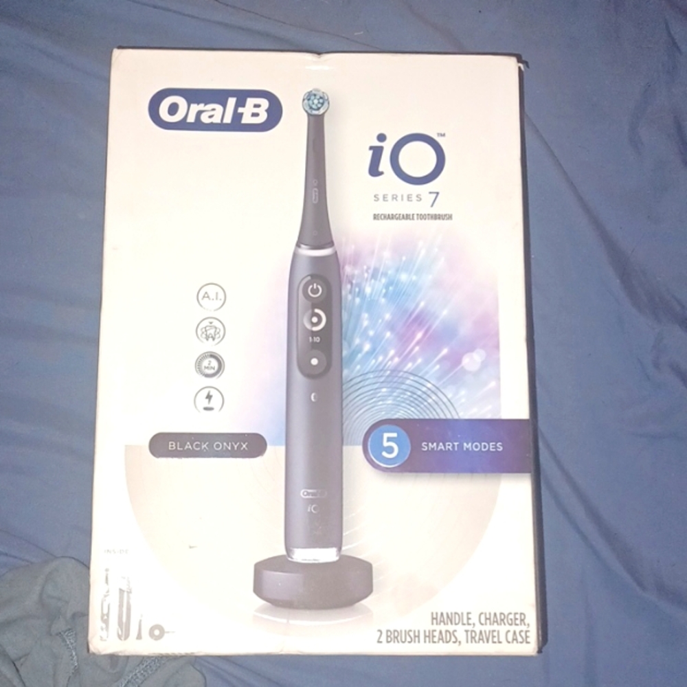Oral B io Series 7 Rechargeable Bluetooth Capable Toothbrush